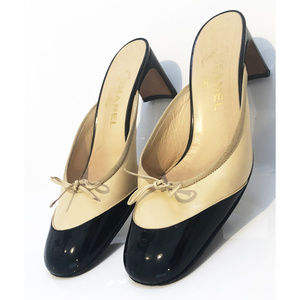 CHANEL, Shoes, Vintage Chanel Mules In Patent Leather Size 85